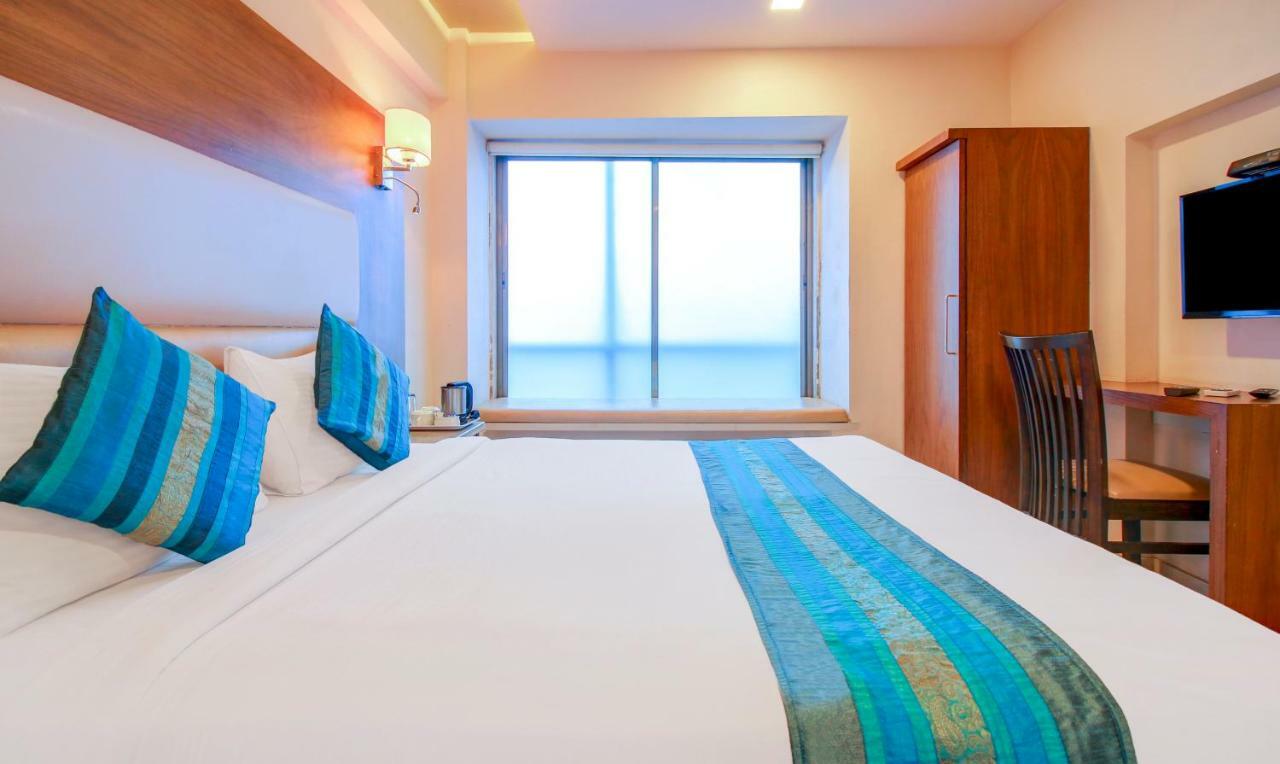 Hotel Oxford Mumbai Bagian luar foto