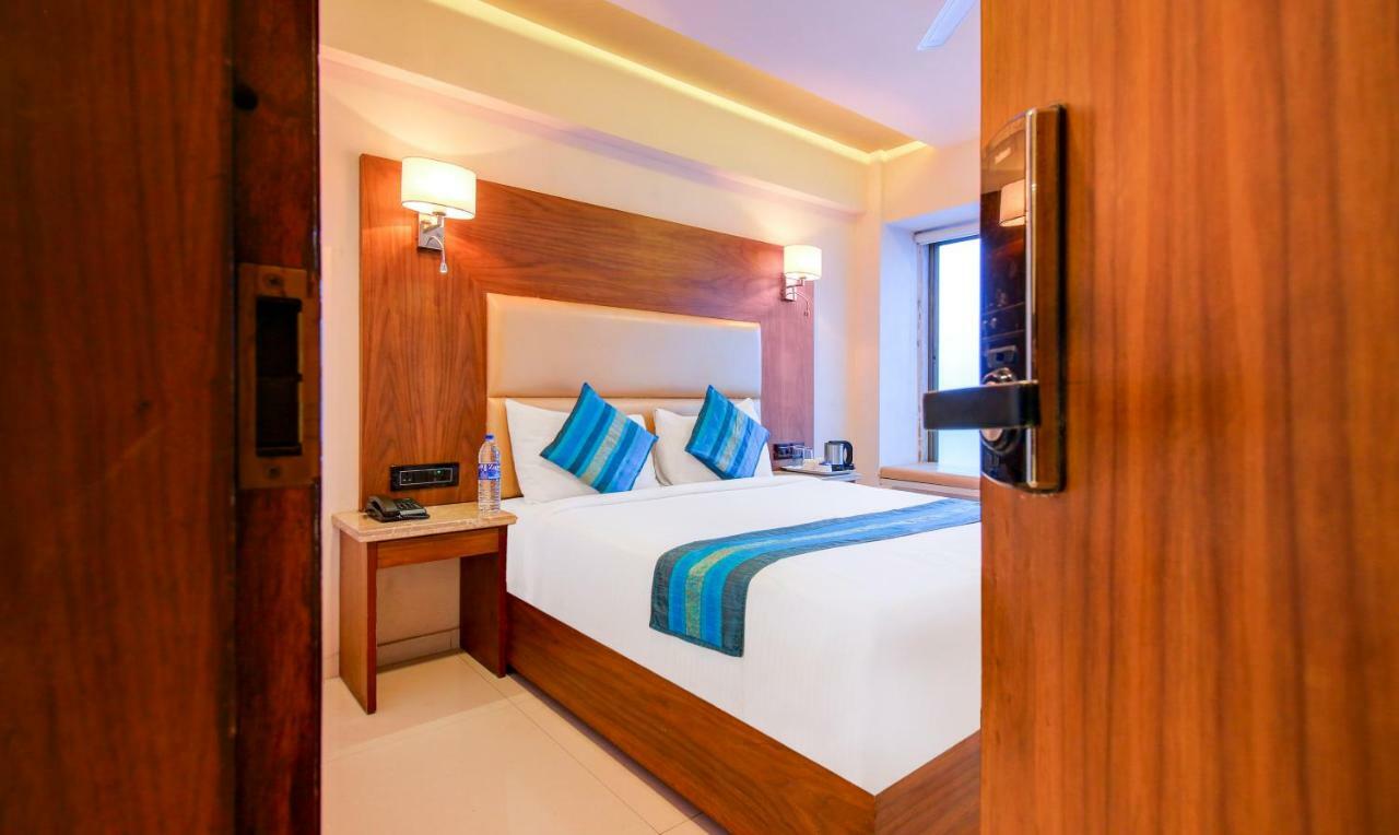 Hotel Oxford Mumbai Bagian luar foto