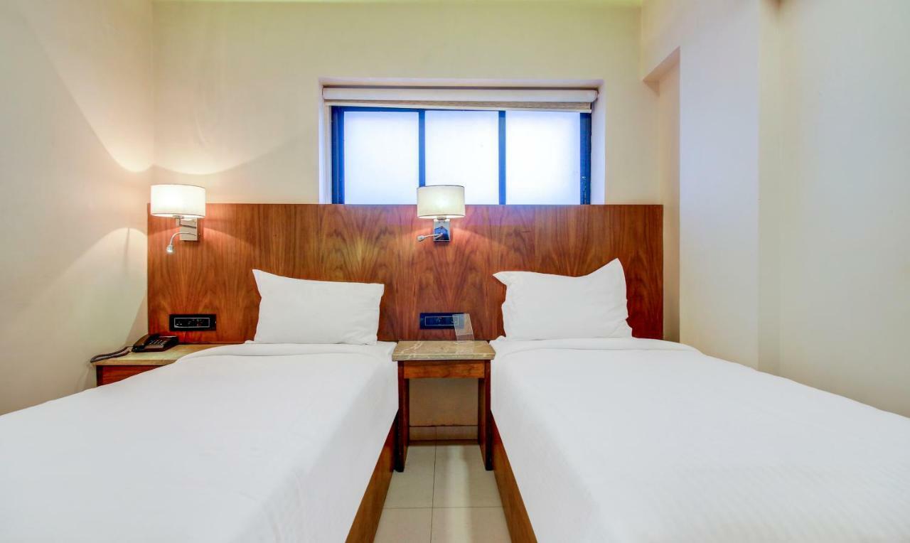 Hotel Oxford Mumbai Bagian luar foto