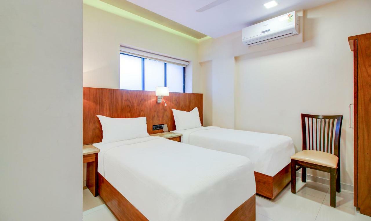 Hotel Oxford Mumbai Bagian luar foto